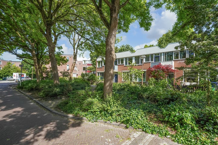 Foto 42 van Lehárstraat 56