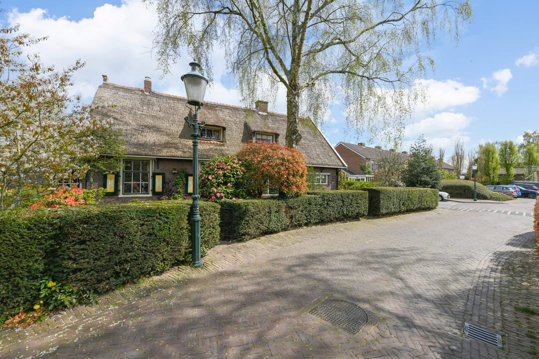 Foto 1 van Valkenaarstraat 35