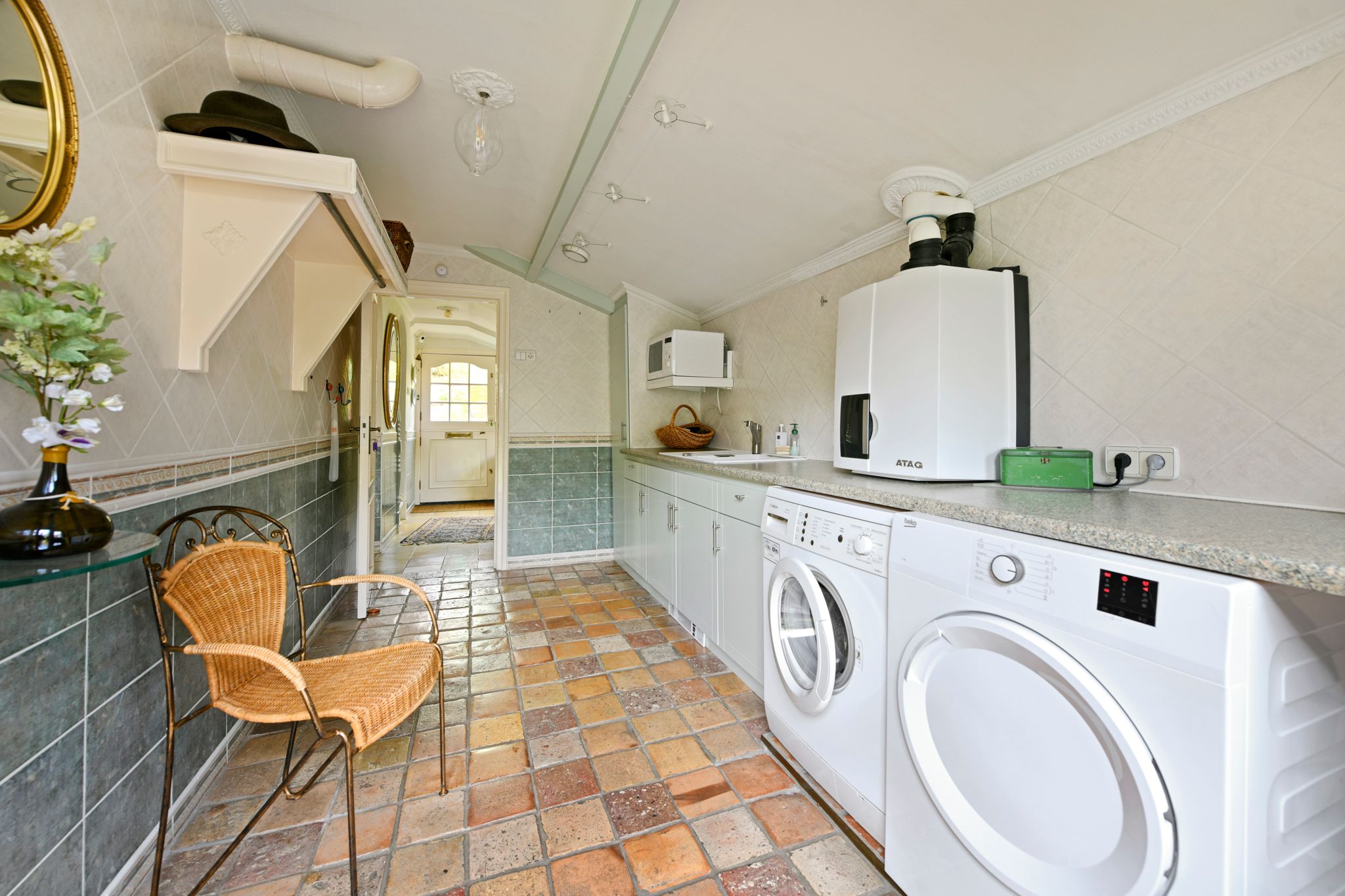 Foto 21 van Valkenaarstraat 35