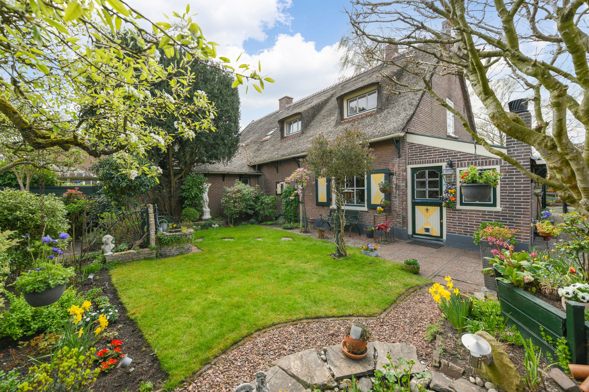 Foto 33 van Valkenaarstraat 35