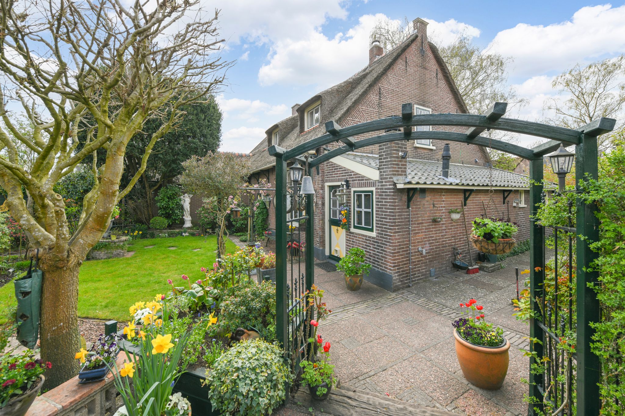 Foto 42 van Valkenaarstraat 35