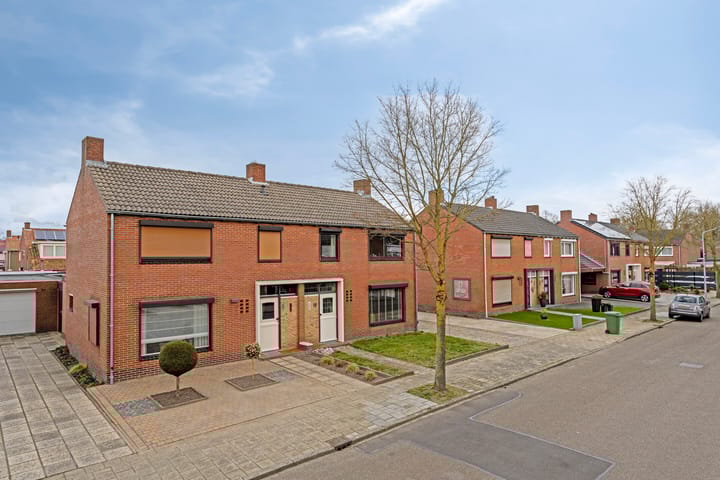 Foto 35 van Sint Odastraat 10