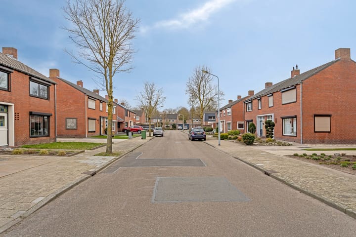 Foto 39 van Sint Odastraat 10