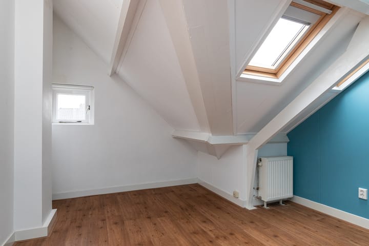 Foto 28 van Valkenierslaan 267