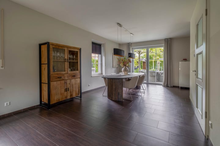 Foto 15 van Markedwarsweg 10