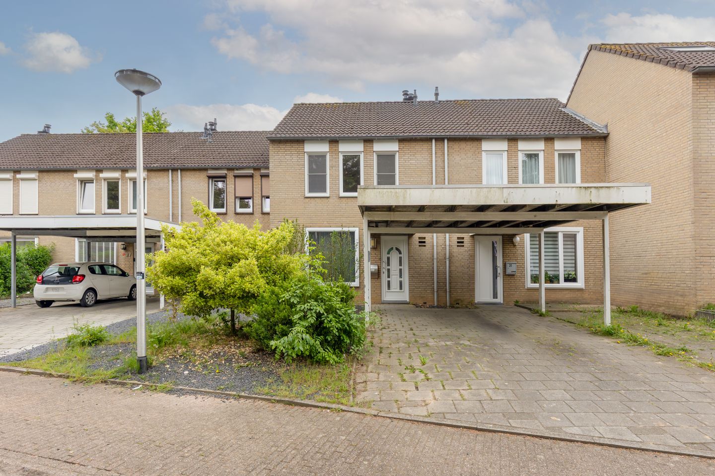 Foto 1 van Dagobertstraat 33