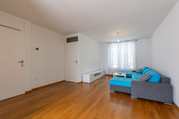 Foto 10 van Dagobertstraat 33