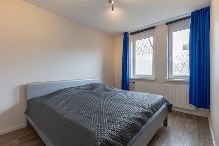 Foto 14 van Dagobertstraat 33