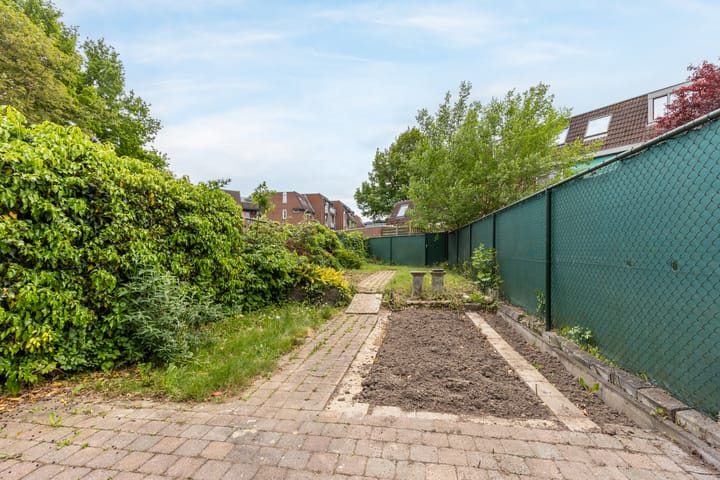 Foto 22 van Dagobertstraat 33