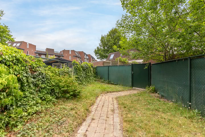 Foto 23 van Dagobertstraat 33