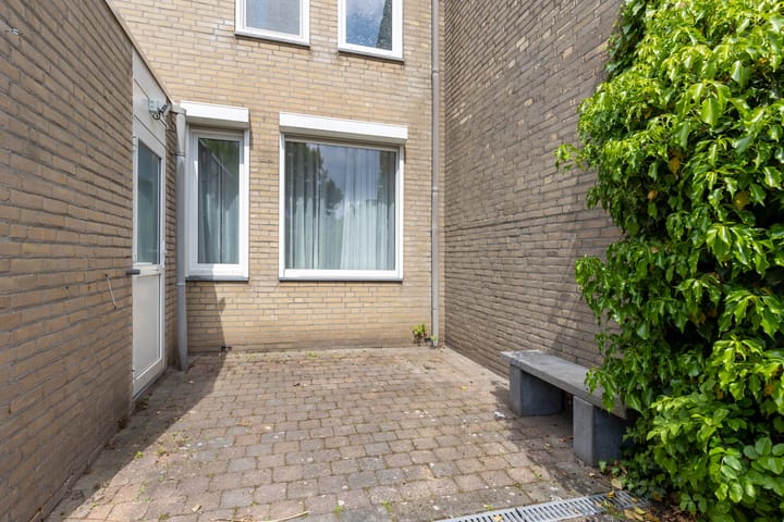 Foto 25 van Dagobertstraat 33