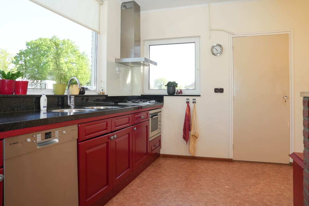 Photo 16 of van Heemstraweg 59