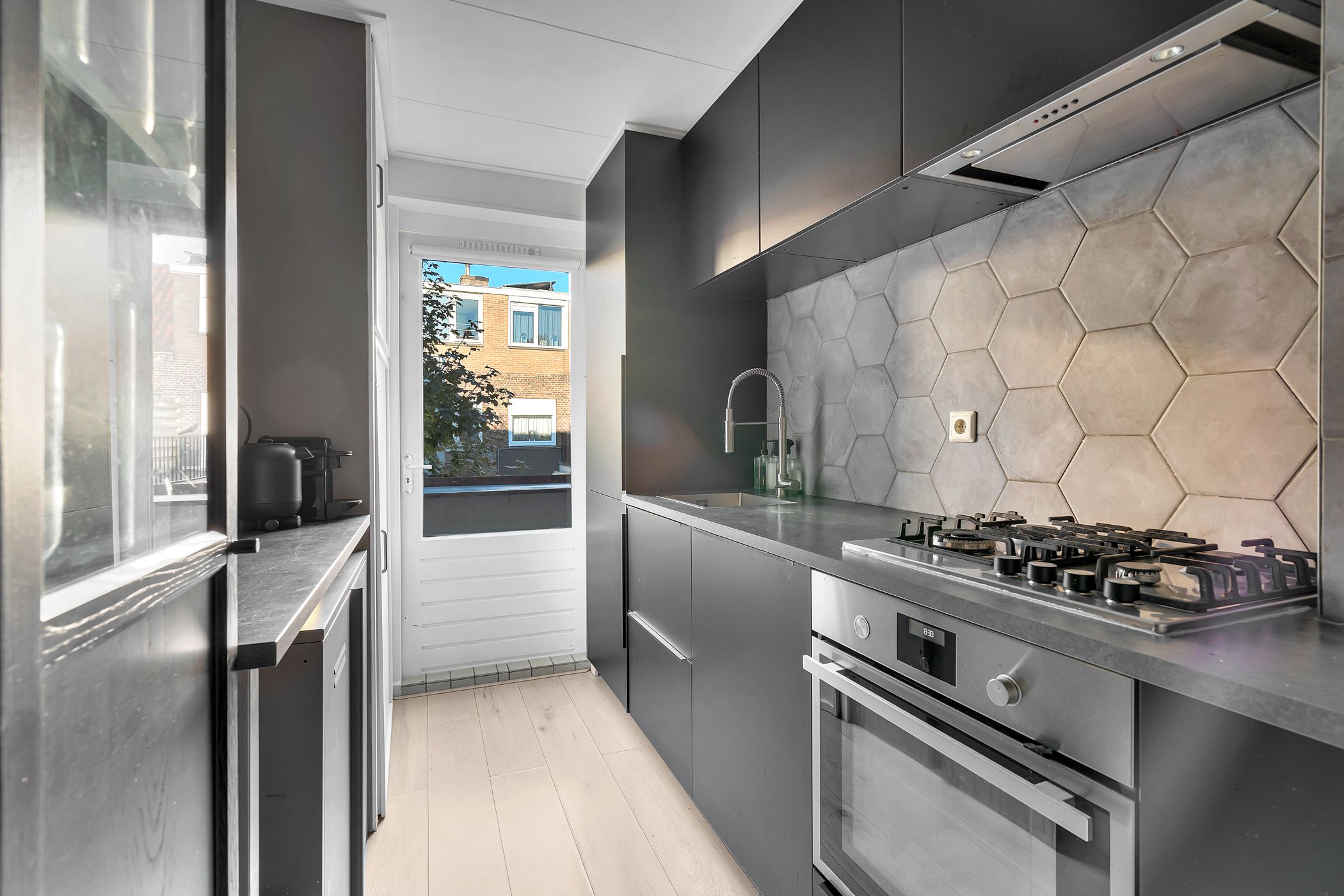 Foto 9 van Weltevredenstraat 53