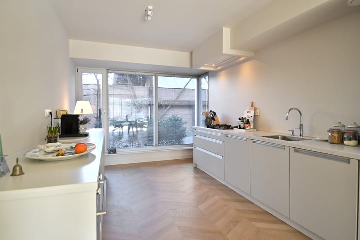 Foto 5 van Roemer Visscherlaan 7-A3