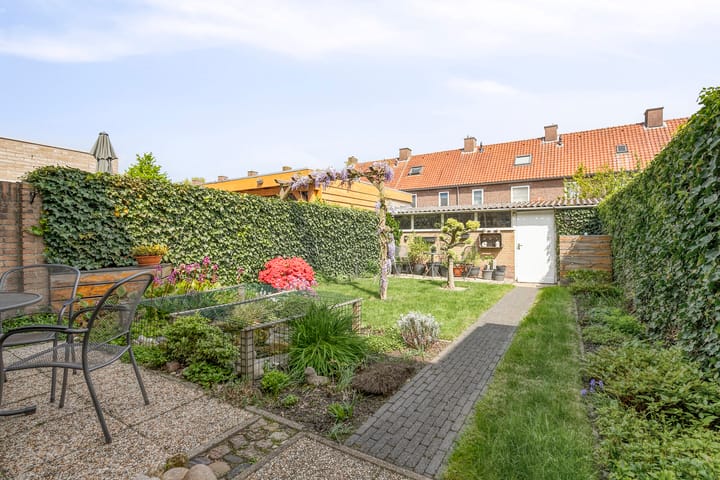 Photo 22 of Tullensstraat 33