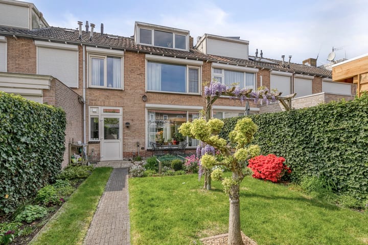 Photo 23 of Tullensstraat 33