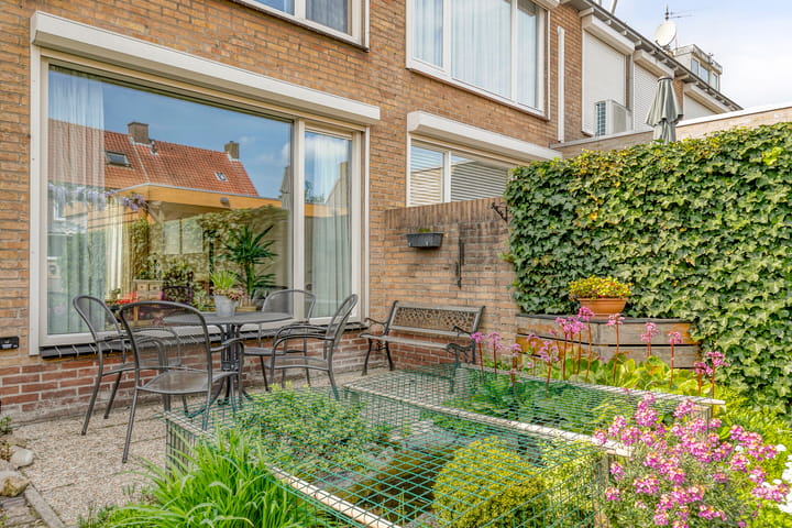 Photo 24 of Tullensstraat 33