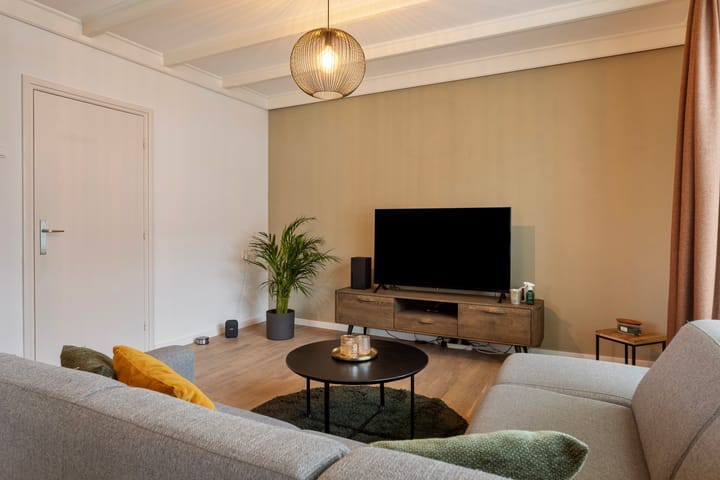 Foto 12 van Voorstestraat 2