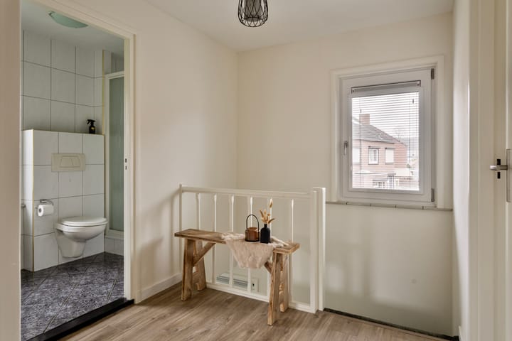 Foto 23 van Voorstestraat 2