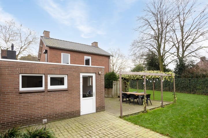 Foto 36 van Voorstestraat 2