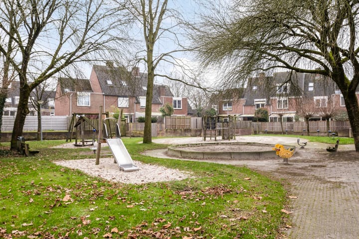 Foto 48 van Voorstestraat 2