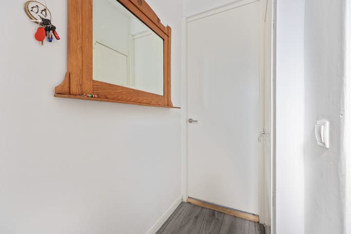 Foto 10 van Warmoesstraat 98