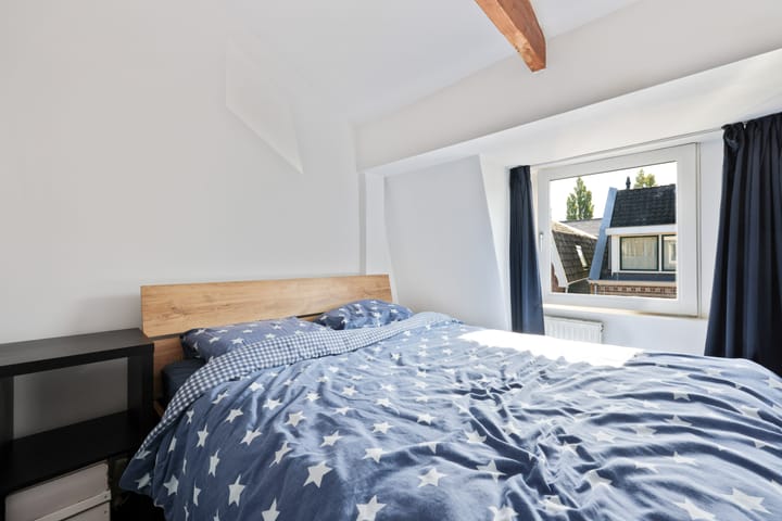 Foto 13 van Warmoesstraat 98