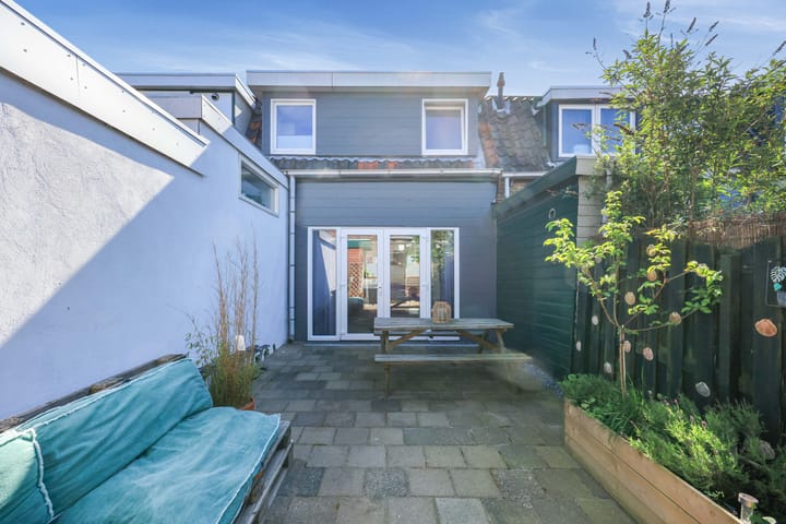 Foto 26 van Warmoesstraat 98