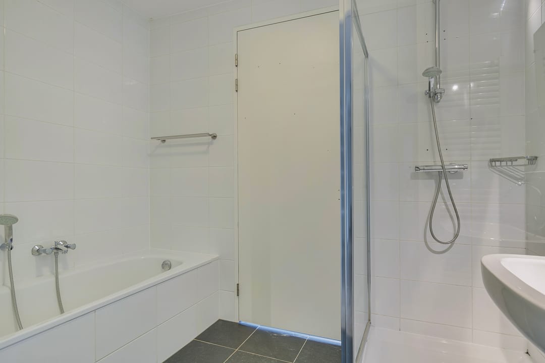 Foto 17 van Prof. Lorentzlaan 1-C