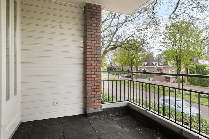 Foto 20 van Prof. Lorentzlaan 1-C