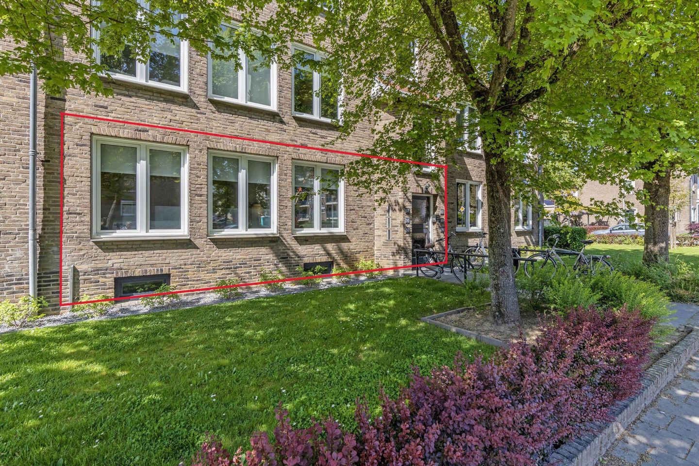 Foto 1 van Burg. Waszinkstraat 53