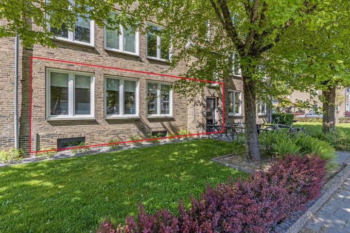 Foto 1 van Burg. Waszinkstraat 53