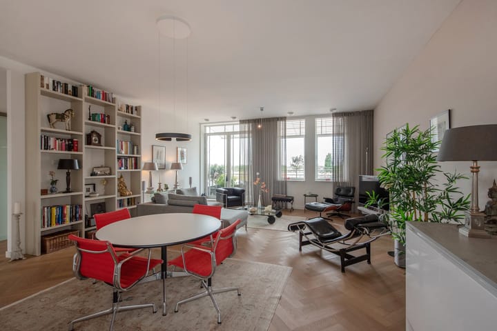 Foto 9 van Roelofsstraat 186