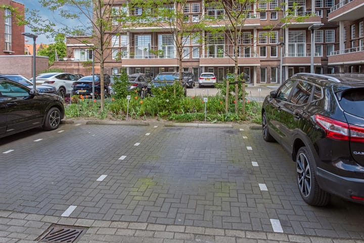 Foto 41 van Roelofsstraat 186