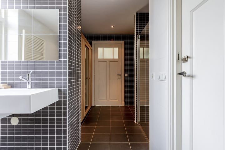 Photo 26 of Opperduit 334