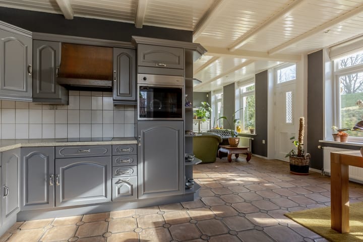 Photo 40 of Opperduit 334