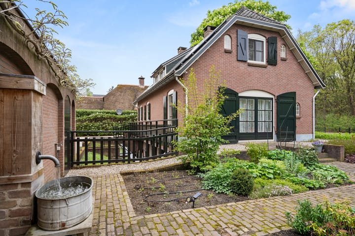 Foto 61 van Arnhemseweg 84