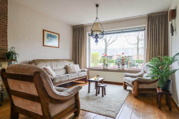 Foto 16 van Van Helsdingenstraat 9