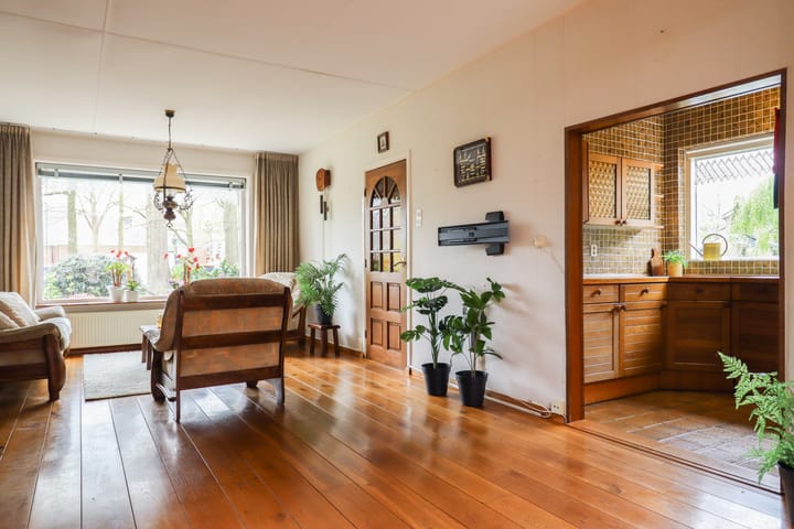 Foto 18 van Van Helsdingenstraat 9