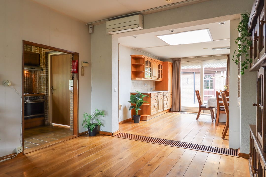 Foto 23 van Van Helsdingenstraat 9