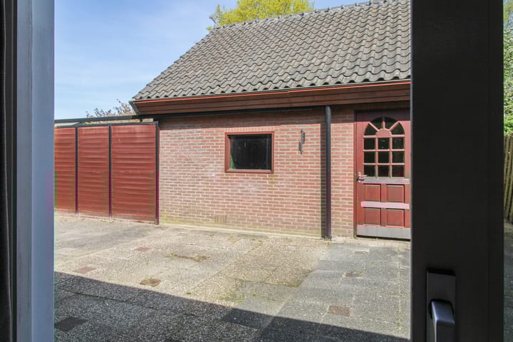 Foto 26 van Van Helsdingenstraat 9