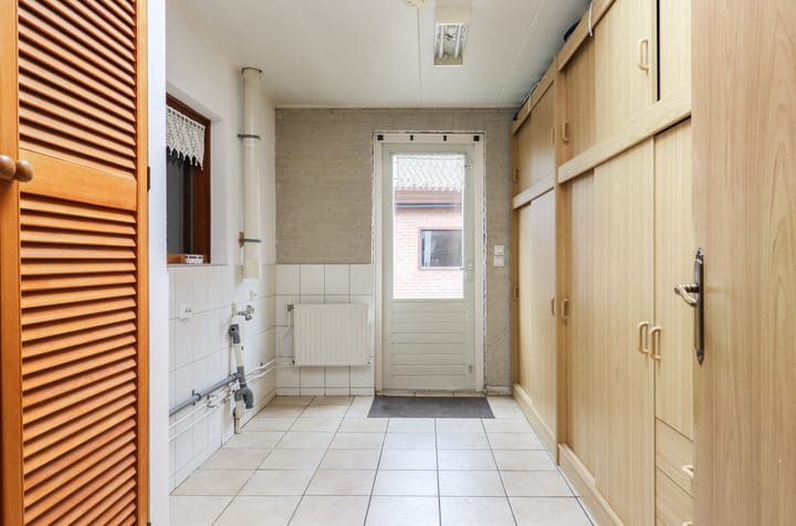 Foto 33 van Van Helsdingenstraat 9