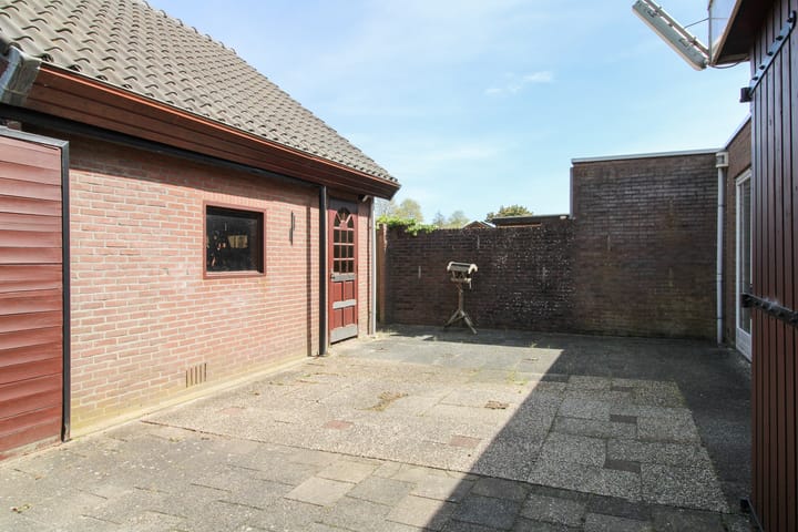 Foto 51 van Van Helsdingenstraat 9