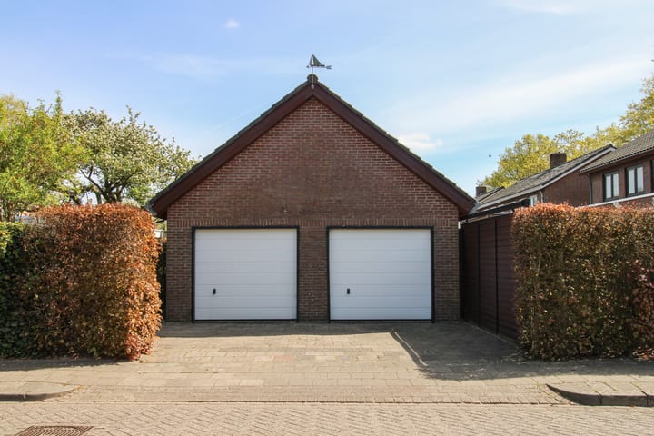 Foto 57 van Van Helsdingenstraat 9