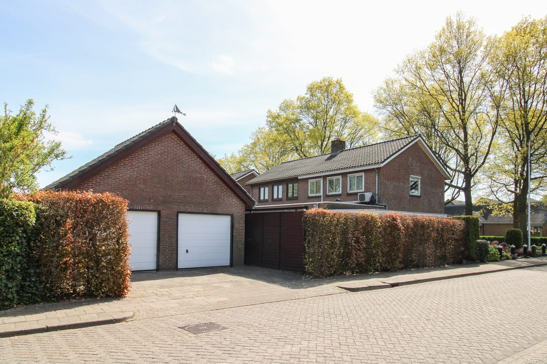 Foto 58 van Van Helsdingenstraat 9