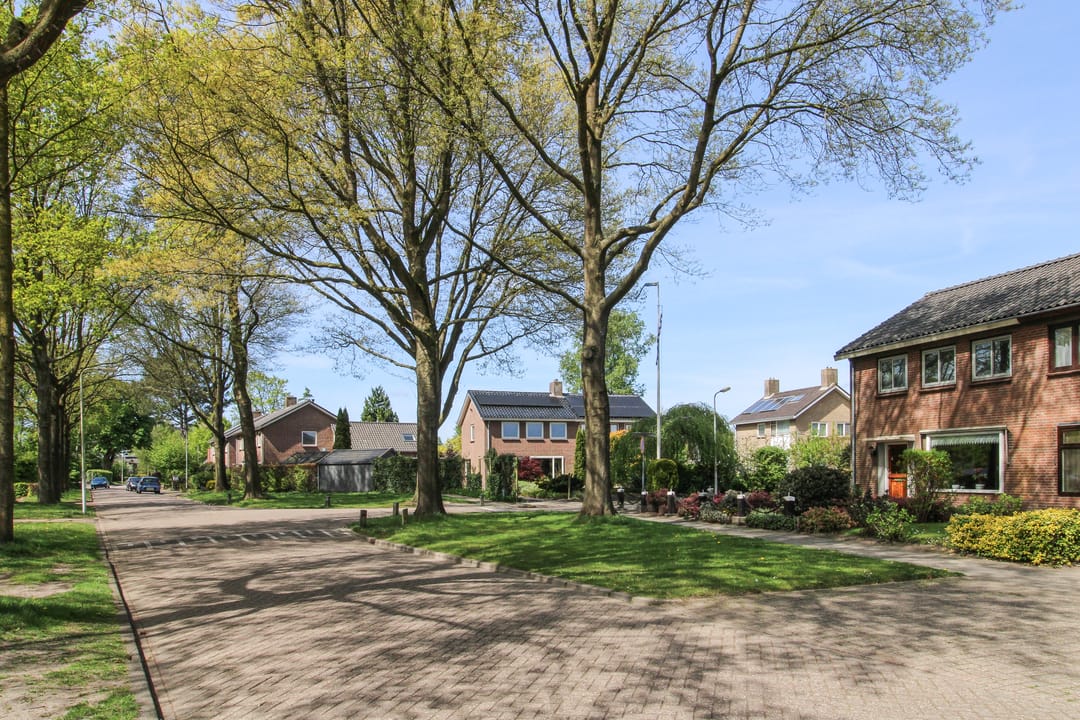 Foto 62 van Van Helsdingenstraat 9