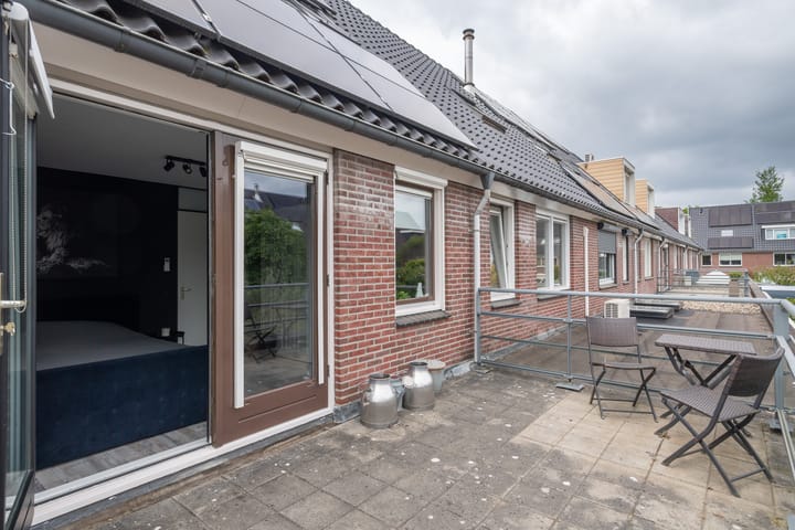 Foto 17 van Vilmos Huszárstraat 20