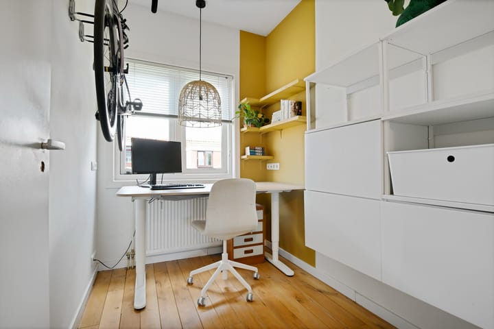 Photo 15 of Weltevredenstraat 25