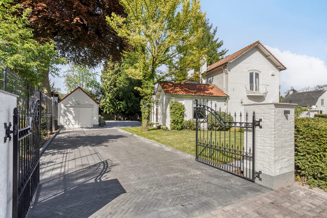 Photo 2 of Eindhovenseweg 1