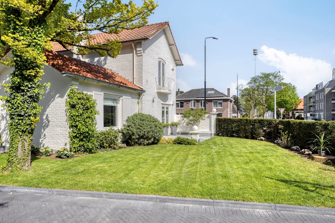 Photo 38 of Eindhovenseweg 1